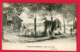 Delcampe - CPA (Réf : U193)  MILITARIA GUERRE 1914-1918 CAMP DU RUCHARD Les Blocs Et Les Jardins (ani - Kasernen