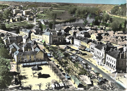 Delcampe - CPSM. 86 CHAUVIGNY. VUE AERIENNE. LA PLACE. - Chauvigny