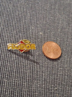Delcampe - PIN'S PINS ALIMENTATION CHIPS FLODOR POMME DE TERRE - Alimentation
