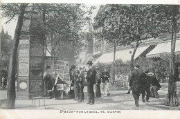 Delcampe - PARIS III° Arr , Sur Le Boulevard St Martin , Colonne Morris , CF * 571 68 - Paris (03)