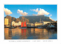 Delcampe - Carte Postale - Afrique Du Sud - Cape Town - Victoria And Alfred Waterfront A Cruise Yacht Adds To The Picturesque Setti - Südafrika