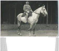Delcampe - 35F    Militaria Carte Photo Soldat Français à Cheval En Allemagne - Uniformen