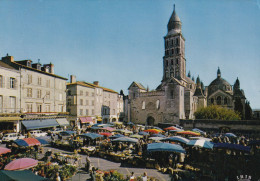 Delcampe - PERIGUEUX  Jour De Marché - Périgueux