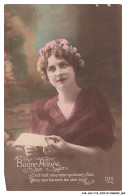 Delcampe - CAR-ADZP15-0864-FETE-VOEUX - Bonne Année - C'est Tout Mon Coeur Qui Va Vers Vous - Jeune Femme Et Fleurs - Neujahr