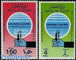 Delcampe - Qatar 1987 Int. Literacy Day 2v, Mint NH, Science - Education - Qatar
