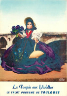 Delcampe - Carte Postale - Poupées - CPM - Voir Scans Recto-Verso - Poscard - Carta Postal -  Postkarte - Spielzeug & Spiele