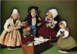 Delcampe - Carte Postale - Poupées - CPM - Voir Scans Recto-Verso - Poscard - Carta Postal -  Postkarte - Spielzeug & Spiele