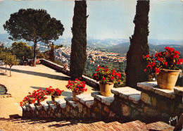Delcampe - VENCE Le Village Vu De La Terrasse Du Chateau Du Domaine Saint Martin 1(scan Recto-verso) MA537 - Vence