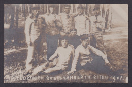 Delcampe - 1907 German Soldiers Group Photo Bitsch France Die Lustigen Rheinlander RPPC - Uniformen