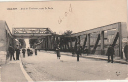 Delcampe - *** 18 ****   VIERZON Pont De Toulouse Route De Paris Micro Pelurage Droite .. Sinon TTB Voyagé - Vierzon