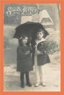 Delcampe - A361 / 501 Enfant - Garcon Et Fillette Avec Parapluie - Bonne Année - Sonstige & Ohne Zuordnung