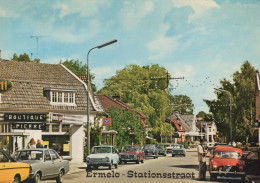 Delcampe - Nederland Ermelo Gelderland Stationsstraat Met Winkels Auto S #SCT216 - Ermelo