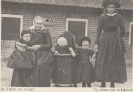 Delcampe - Nederland Nunspeet Authentiek Familieportret Veluwse Klederdracht #SCT215 - Nunspeet