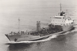 Delcampe - Corrie Broere Chemical Tanker Postcard Size Real Photo #SDK581 - Tanker