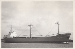 Delcampe - JAN TAVENIER Cargo Ship 1967 Postcard Size Real Photo #SDM390 - Comercio