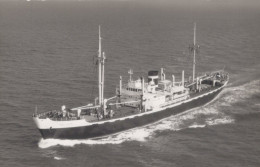 Delcampe - Mennien Cargo Ship Postcard Size Real Photo #SDM373 - Comercio