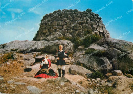 Delcampe - CPM Nuoro Costumes Et Nuraghe De Tanca Manna - Nuoro