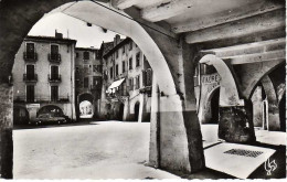 Delcampe - 26 - NYONS - La Place Du Docteur Bourdongle Et La Porte Saint-Jacques - Nyons