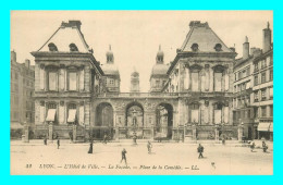 Delcampe - A839 / 371 69 - LYON Hotel De Ville Place De La Comédie - Sonstige & Ohne Zuordnung