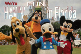 Delcampe - Carte Postale - Parc D'Attractions - Walt Disney World - Hello From The Gang - Pluto Dingo Donald Mickey - CPM - Voir Sc - Disneyworld