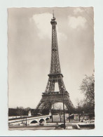 Delcampe - Paris La Tour Eiffel Et Le Pont D'Iena 1962 N°776 - Eiffelturm