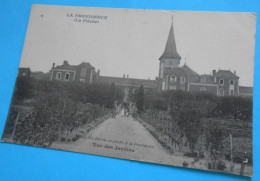 Delcampe - 72 LA FLECHE  LA PROVIDENCE Vue Des Jardins Photo Géo Barré  Sarthe Peu Courante - La Fleche