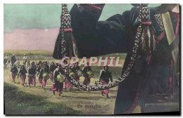 Delcampe - CPA Puzzle Militaria En Marche Zouaves - Regimente