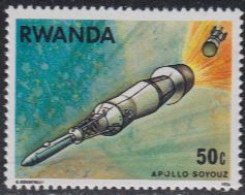 Delcampe - Ruanda Mi.Nr. 837A Raumfahrtunt. Apollo-Sojus, Start Von Apollo (50) - Sonstige & Ohne Zuordnung