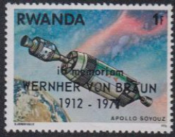 Delcampe - Ruanda Mi.Nr. 904A Raumfahrtunt. Apollo-Sojus, Apollo-Raumschiff (1) - Sonstige & Ohne Zuordnung