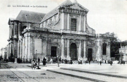 Delcampe - LA ROCHELLE (17) - Cathédrale - CPA - Non Circulée - La Rochelle