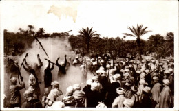 Delcampe - CPA Scenes Et Types Fantasia Algerie - Szenen