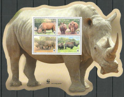 Delcampe - Botswana 2011 Mi Block 44 MNH (ZS6 BTSbl44) - Rhinocéros