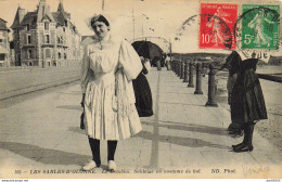 Delcampe - 85 LES SABLES D'OLONNE LE REMBLAI SABLAISE EN COSTUME DE BAL - Sables D'Olonne