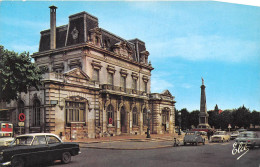 Delcampe - ROCHEFORT La Poste Au Fond Le Monument Aux Morts(SCAN RECTO VERSO)NONO0095 - Rochefort