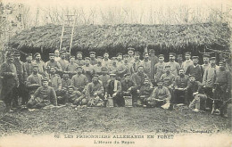 Delcampe - Carte Postale Ancienne - 56 - Camp De Coetquidan - Guerre 1914-1918 - Les Prisonniers Allemands En Foret - L'heure Du Re - Guer Cötquidan