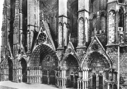 Delcampe - 18 BOURGES Cathédrale St Etienne Les Cinq Portails 33 (scan Recto Verso)KEVREN0717 - Bourges