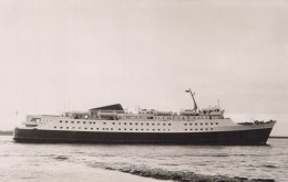 Delcampe - Ferry M S KONINGIN WILHELMINA Van De Stoomvaart Postcard Size Real Photo #SES126 - Fähren