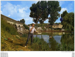 Delcampe - CHATEAU DU LOIR Les Bords Du Loir - Chateau Du Loir