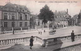 Delcampe - 45 ORLEANS L HOTEL D HARDOUINEAU ET LA PLACE DE L ETAPE - Orleans
