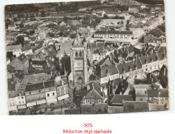 Delcampe - AUMALE: L'église (monument Historique XVe Siècle) Vue Aérienne 10x15 - Très Bon état - Aumale