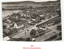 Delcampe - BLANGY-sur-BRESLE: Place De La Gare, Les Hôtels, Le Groupe Scolaire Vue Aérienne 10x15 - Très Bon état - Blangy-sur-Bresle
