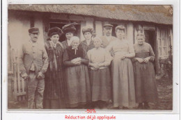 Delcampe - YERVILLE : Groupe De Personnages - Très Bon état - Yerville