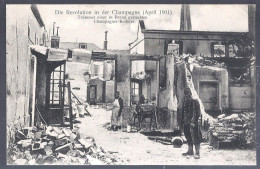 Delcampe - CPA Vue Très Rare - MARNE - AY EN CHAMPAGNE - RÉVOLUTION EN CHAMPAGNE AVRIL1911 - DÉCOMBRE DE LA MAISON KELLEREI - Ay En Champagne