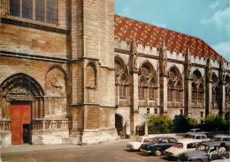Delcampe - CPM 37 Sens (yvonne) Le Palais Synodal (xiii) Et La Cathedrale (portail De Droite Xiv) - Sens