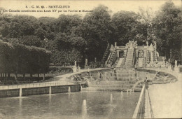 Delcampe - CPA Saint Cloud Les Cascades Construites Sous Louis XV Par Le Pautre Et Mansard - Saint Cloud