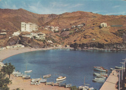 Delcampe - ESPAÑA Port Bou Cataluña Playa Puerto Paisaje Costero Y Casas Unposted #SAU763 - Sonstige & Ohne Zuordnung