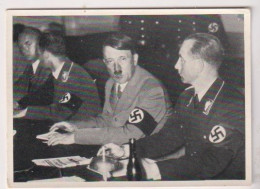 Delcampe - Greiling Männer Und Ereignisse Unsere Zeit  Der Führer Auf Der Reichstagung Im Kaiserhof In Berlin  #122 Von 1933 - Zigarettenmarken