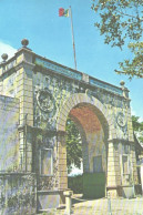 Delcampe - Macau:China:The Border Gate Separating Macao From The China Mainland - Macao