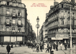 Delcampe - CPA Banque Amiens Place Rene Goblet Rue Des Trois Cailloux Credit Du Nord - Banken