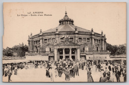 Delcampe - Amiens Le Cirque Sortie D'une Matinee Carte Postale Postcard - Amiens